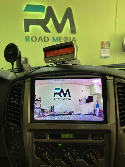 Автомагнитола RedPower 85483PROmax для Toyota Land Cruiser 105 (2002-2007)