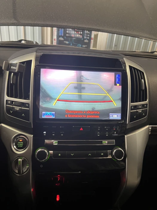 Автомагнитола RedPower 85204PROmax для Toyota Land Cruiser 200 11-поколение (2013-2015) с климат-контролем на магнитоле