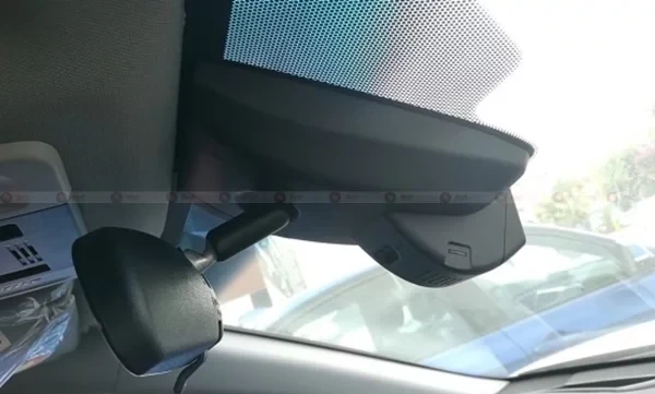 Штатный двухканальный видеорегистратор RedPower DVR-TOY3-G DUAL для Toyota Camry XV70 с ассистентом ближнего/дальнего света (2017-2021) дорестайлинг